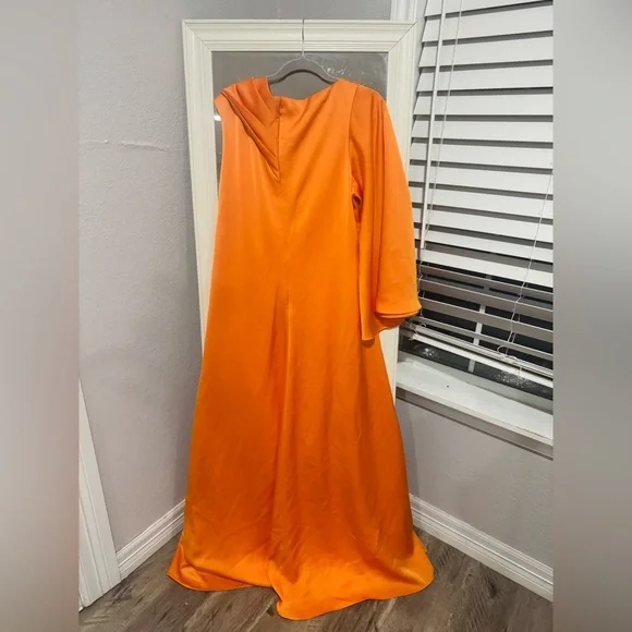 HALSTON KEIANA GOWN IN SATIN - Picture 5 of 8